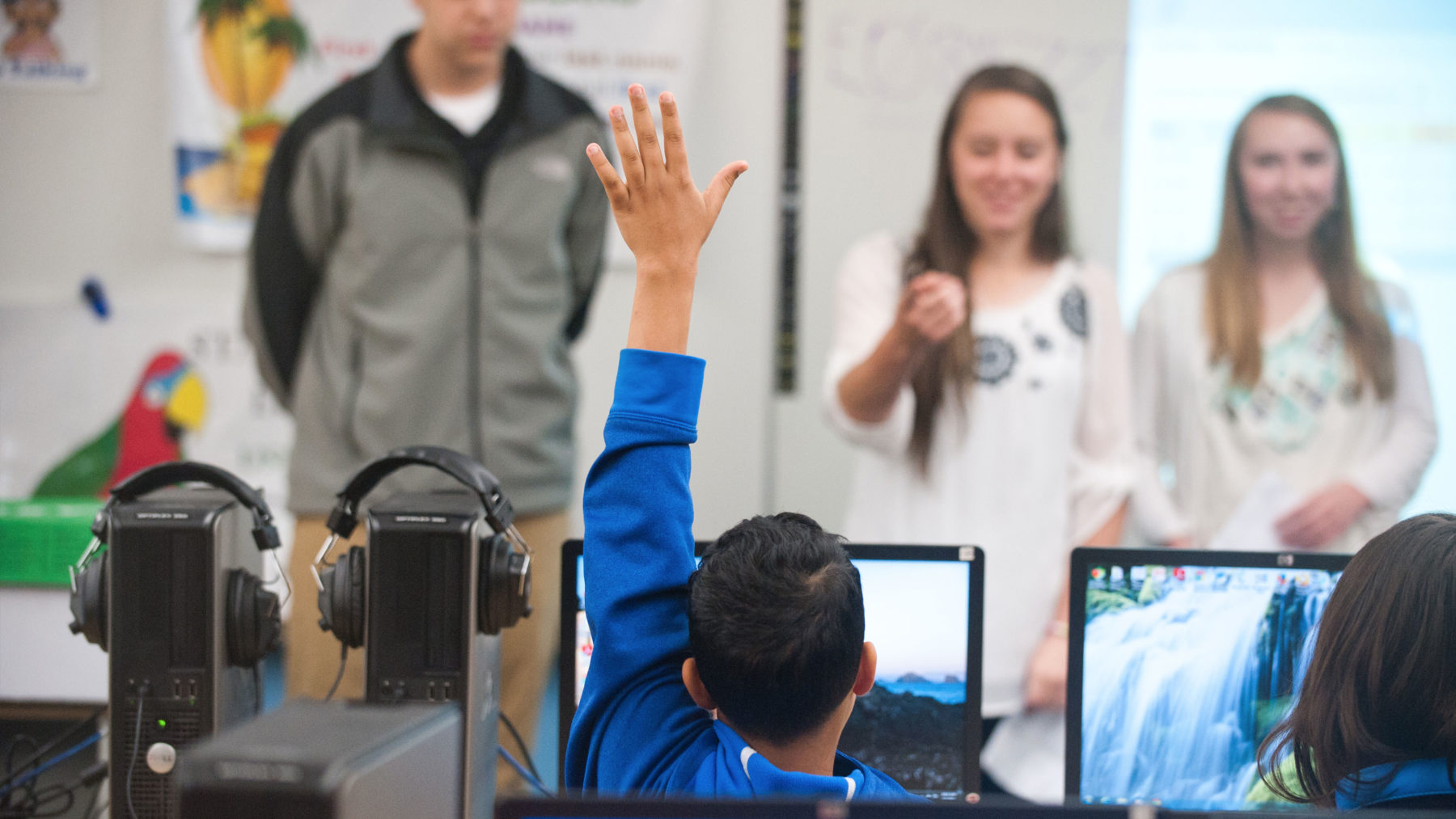 student-contributing-to-discussion-image